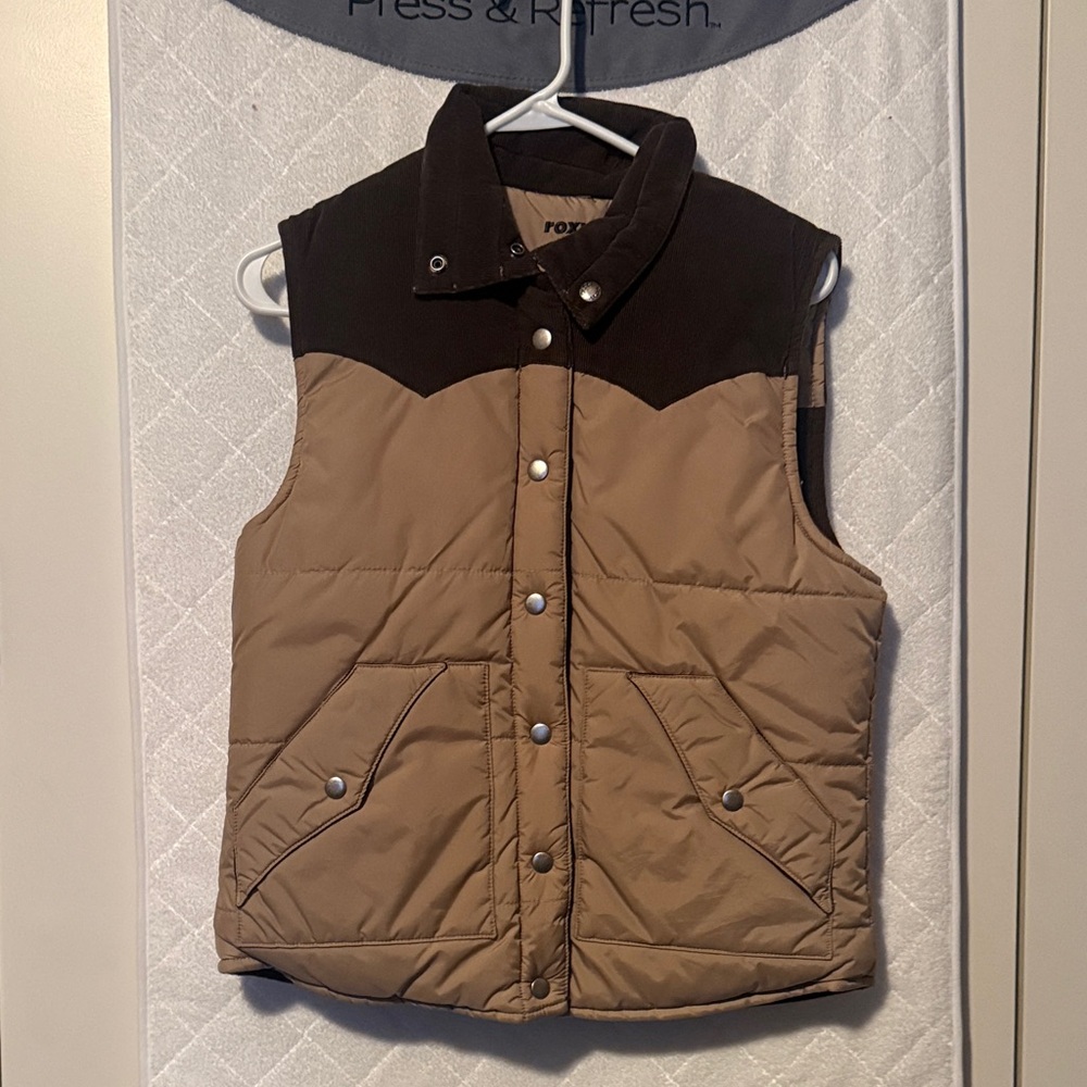 Reversible Puffy Vest